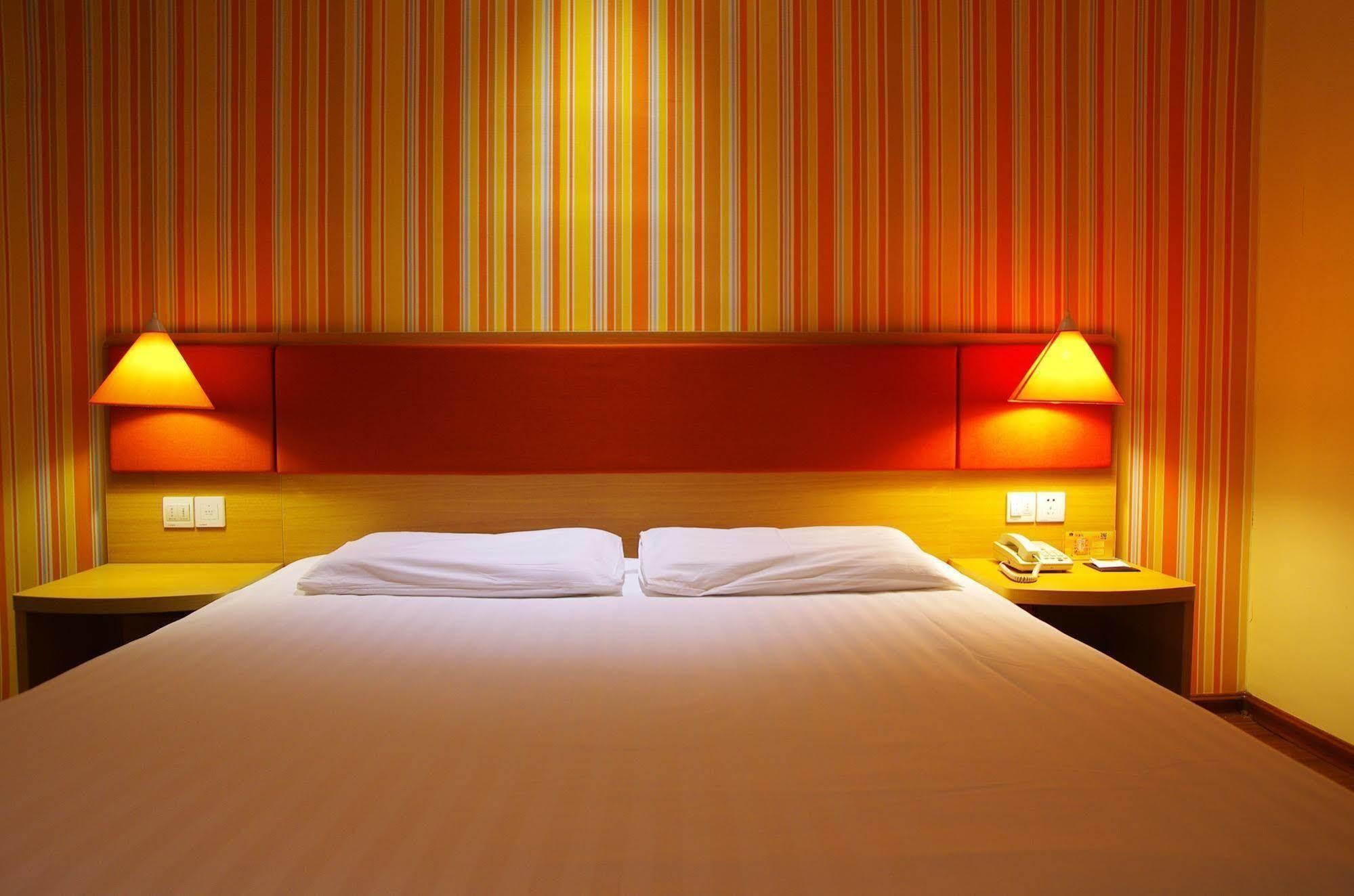 Home Inn Jiaxing Dış mekan fotoğraf